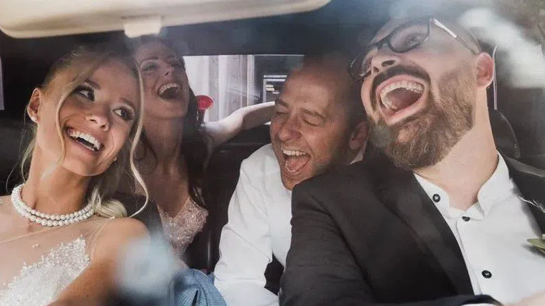 Една луда сватба в стил Тото.