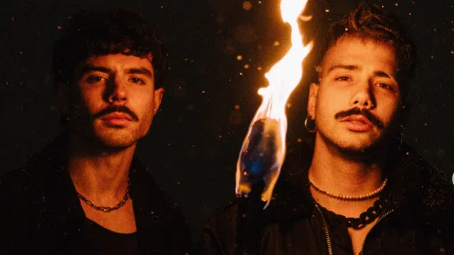 Дует Молец показаха половинките си.