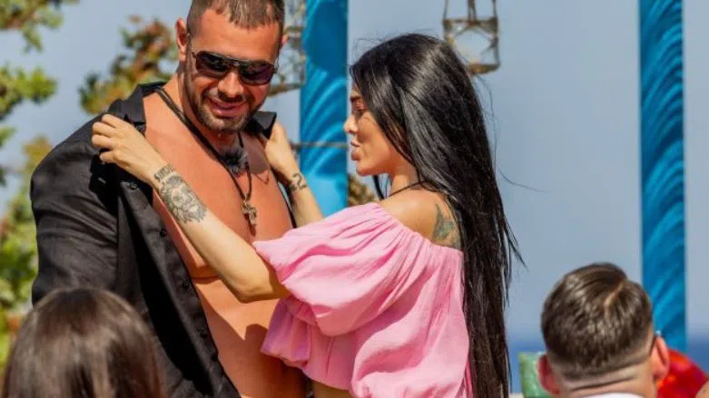 Краси и Емили