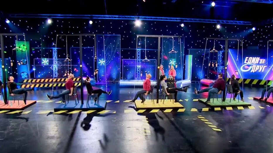 В изпитанието за спасение, двойките трябваше да изядат три понички, поставени при трудни условия.