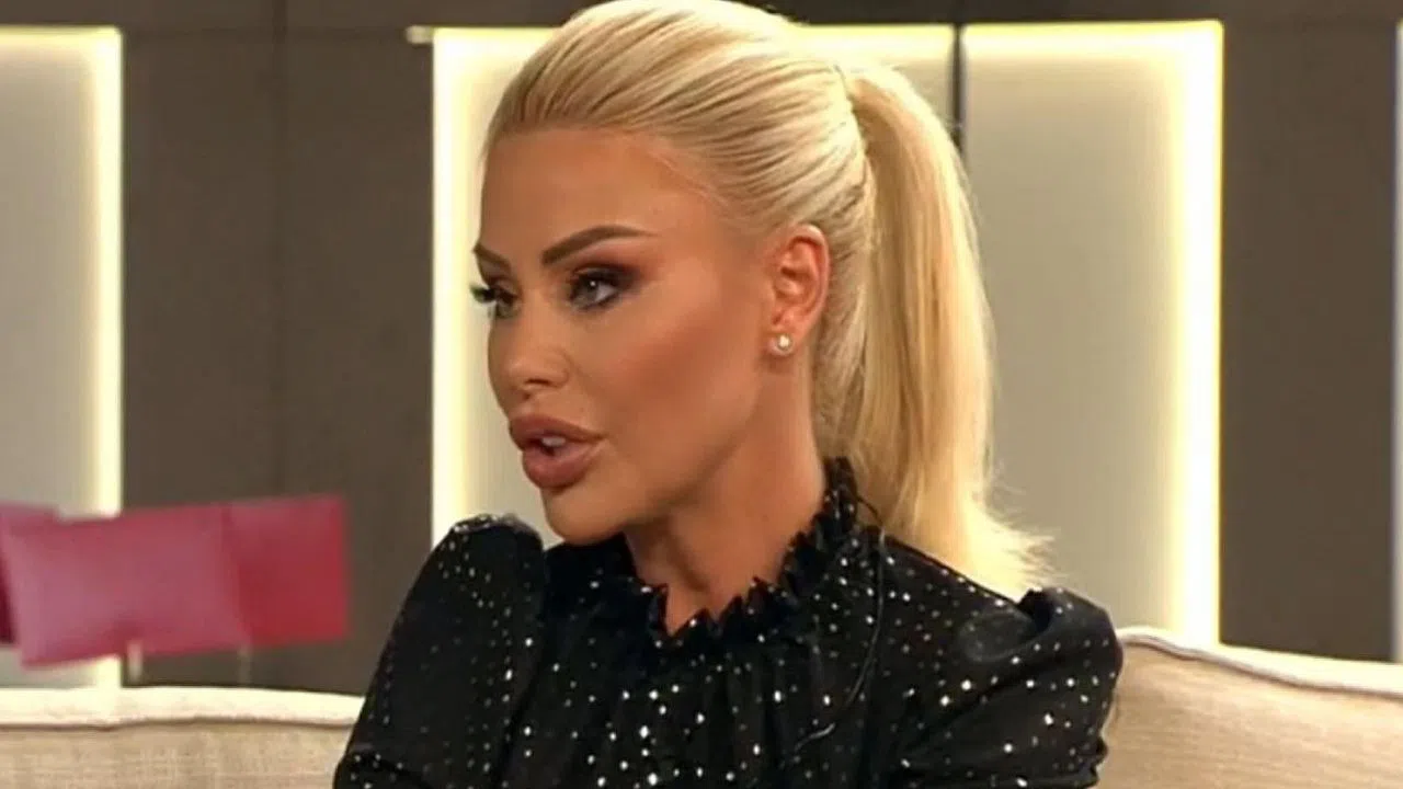 Гущерова от началото на пандемия от коронавирус гради кариера и на бизнес дама.