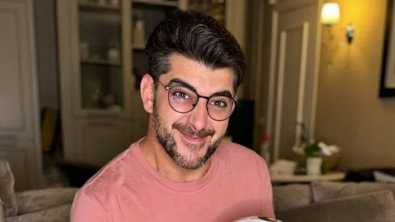 Сашо Кадиев разказа и за ученическата си любов.