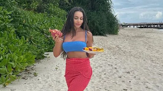 Алисия на Малдивите