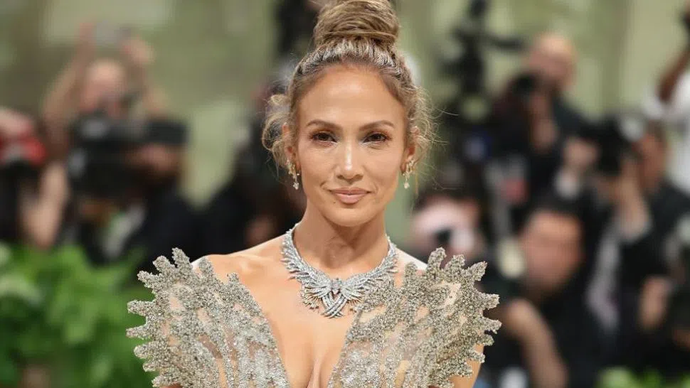 Дженифър Лопес