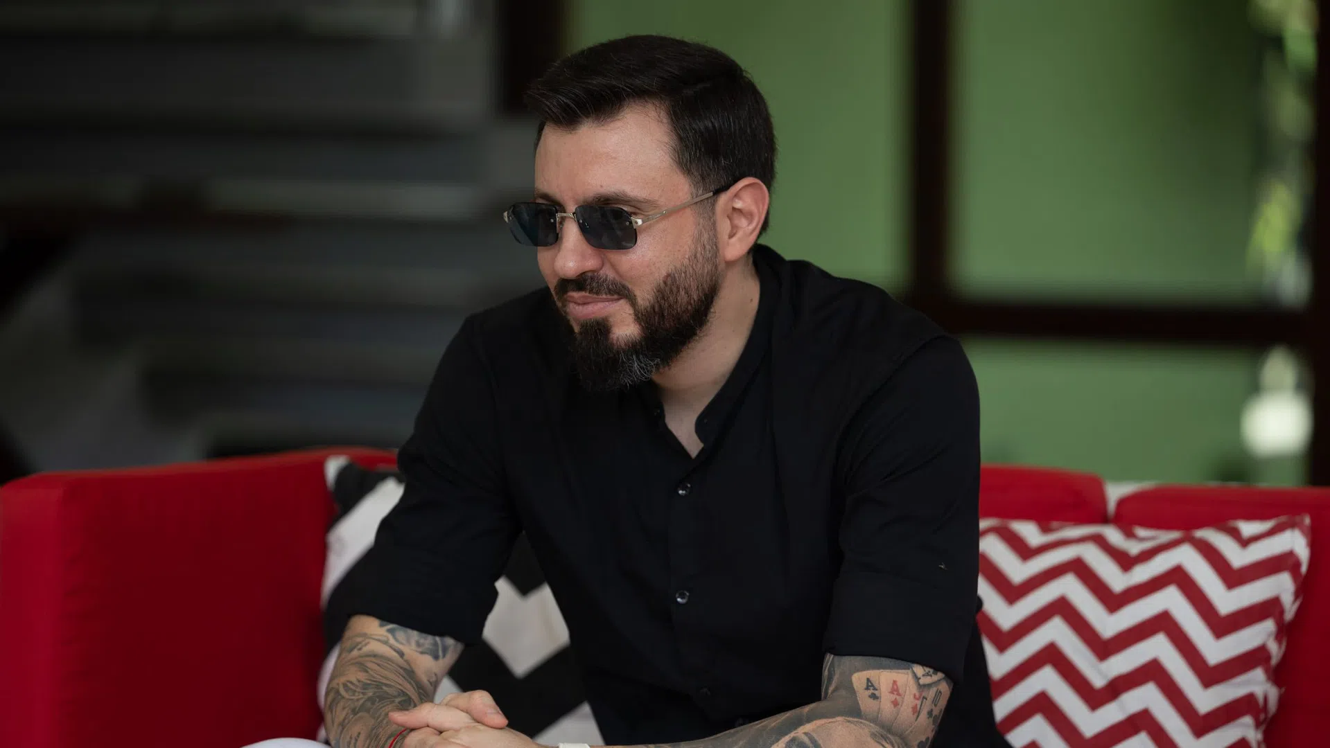 Мартин Николов се изтъква като ресторантьор.