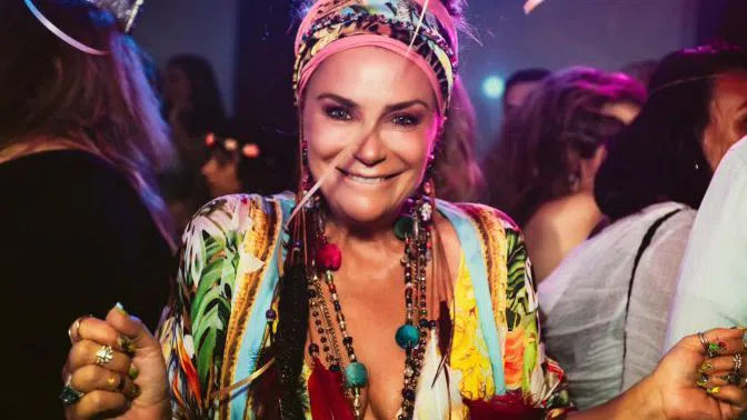 Кремена Халваджиян опъна всяка бръчка.