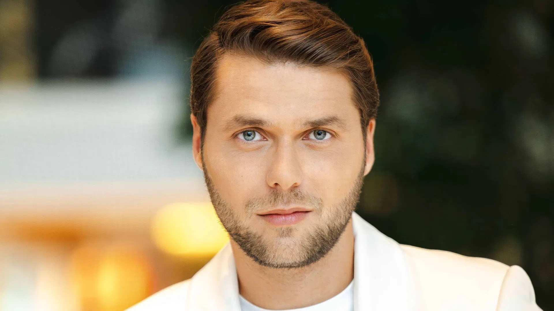 Александър Младенов е успял предприемач.