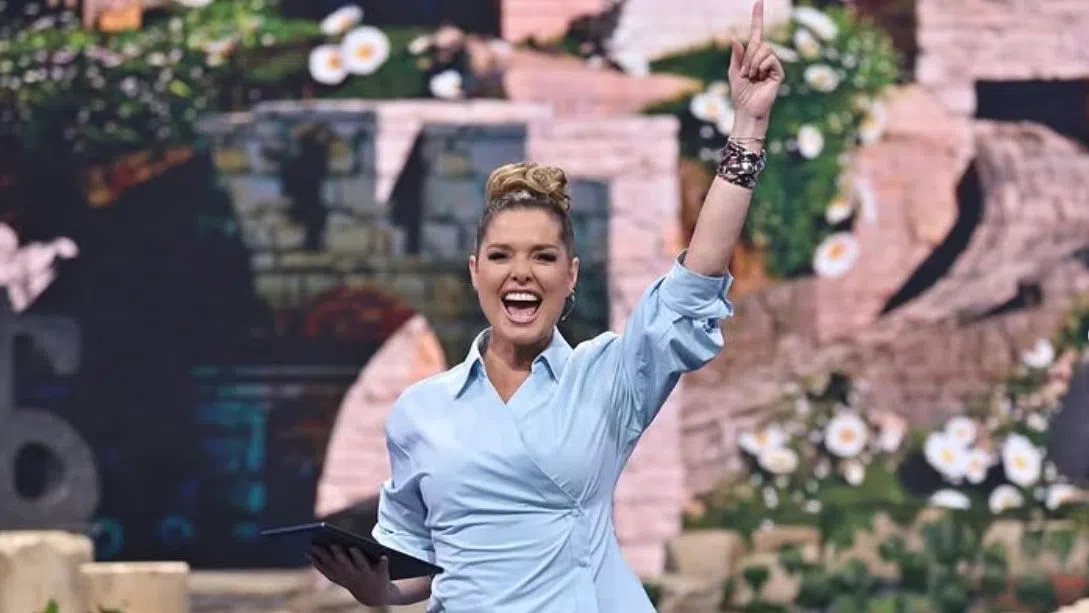 Алекс Сърчаджиева