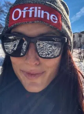 снимки: Instagram