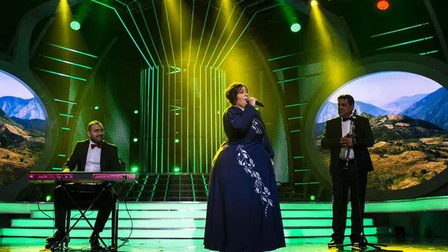 Роксана като Недялка Керанова.