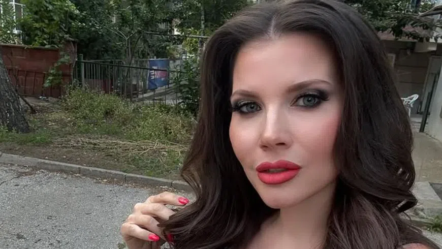 Теодора записва нов фолклорен албум.