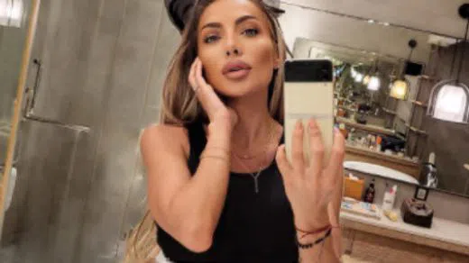 Златка Райкова пак говори с феновете.