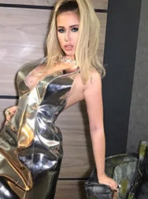 снимки: Instagram