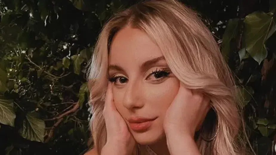 Михаела Маринова