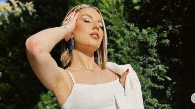 Михаела Маринова иначе го раздава добро момиче.