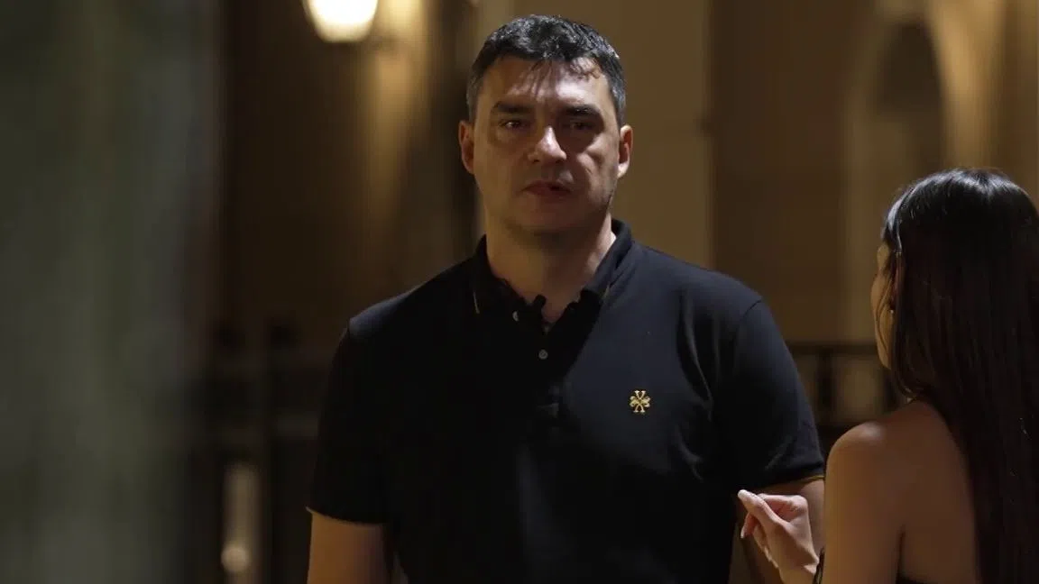 Владо Николов