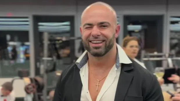 Ричард написа "Влюбен съм".