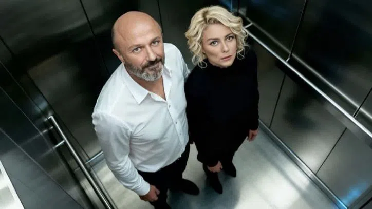 Георги Тошев и Венета Райкова лъснаха в забавен колаж от IT.