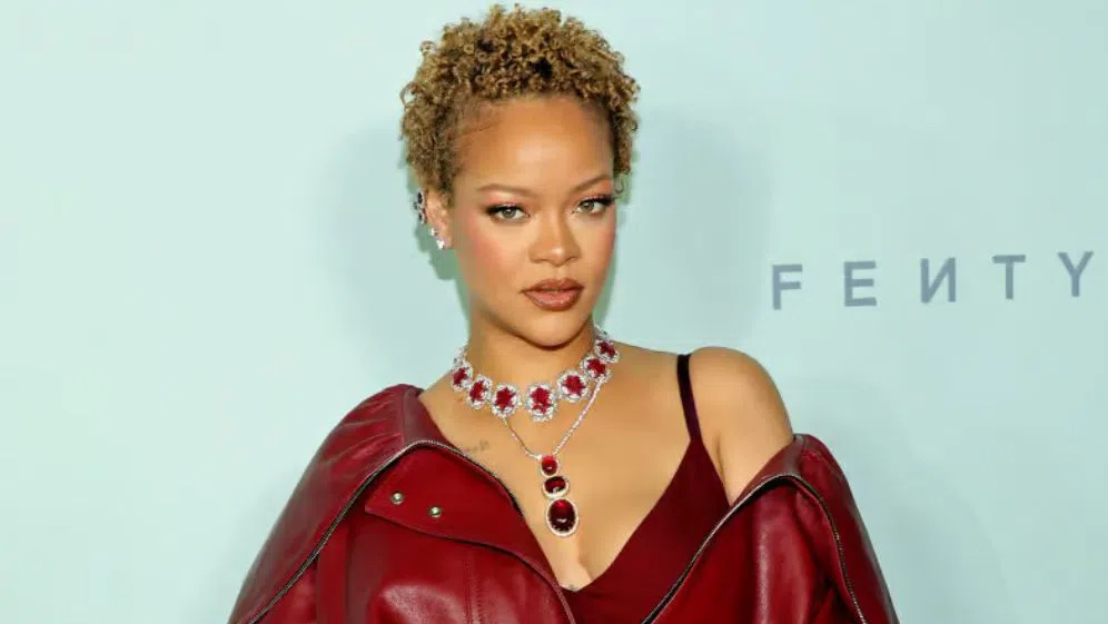 Риана с новата си прическа. Снимка: Getty Imiges