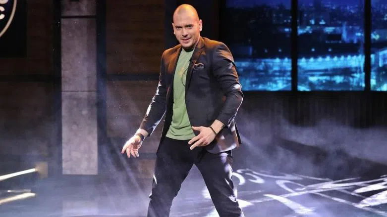 Бони предизвика Цитиридис.