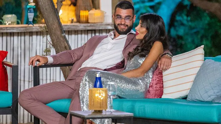 Планът на бившата футболна мениджърка беше да играе на сигурно с Тихомир.