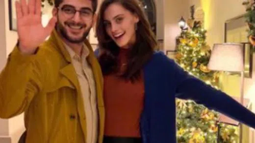 Сашо Кадиев често ходи с годеницата си Чоева в чужбина.