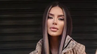 Тита разчита на мъжа до себе си за хубавите снимки.