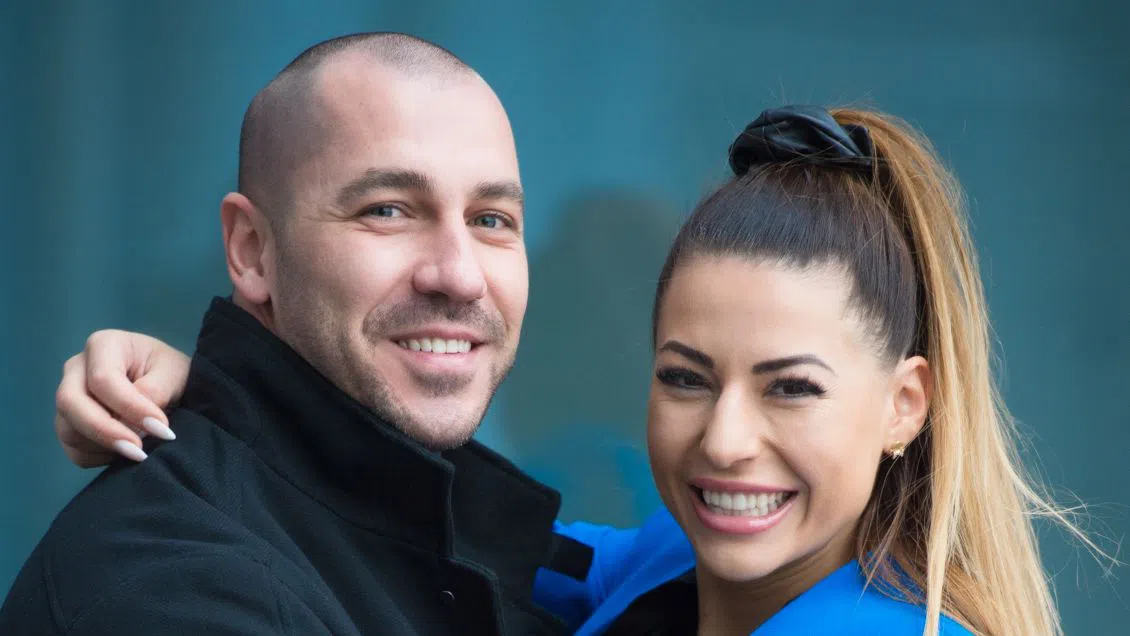 Виктория (33 г.) и Явор (36 г.), са заедно от 10 години и имат дъщеря.