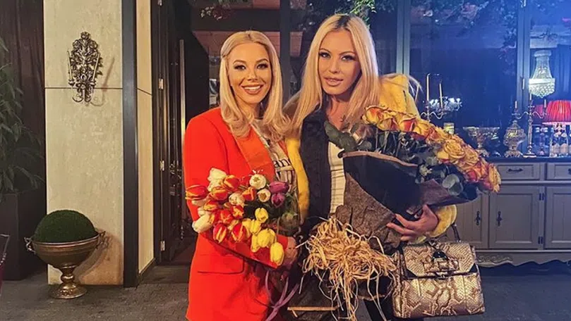 Камелия и Емилия не пропускаха рождените си дни.