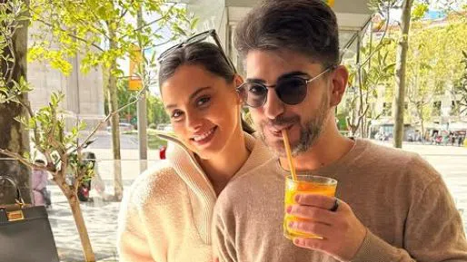 Кадиев с жена си в Мадрид