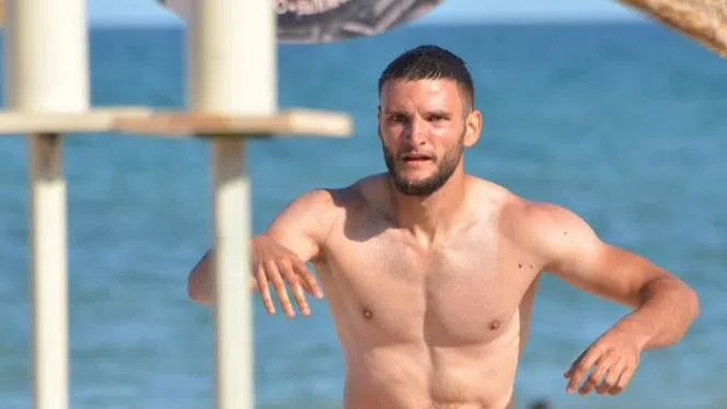 Любослав Петров.