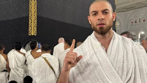 Емрах Стораро в Мека