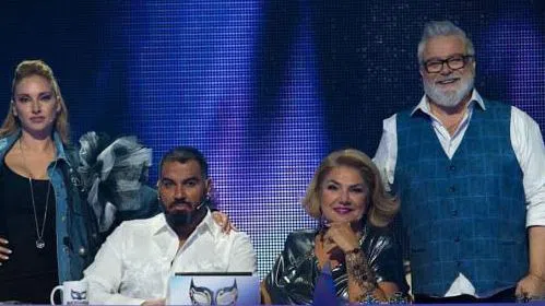 Панелистите от "Маскираният певец"2