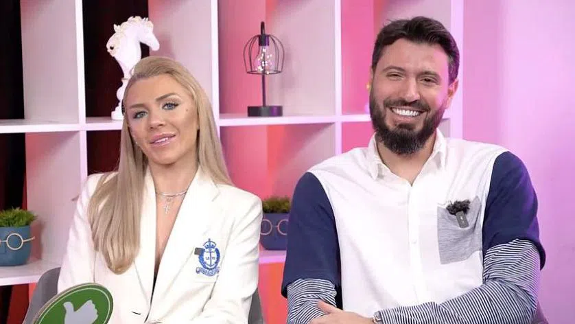 Денислава и Мартин бяха другарчета, а вече не.