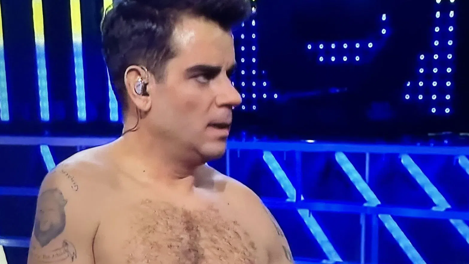 Иван в образа на Роби Уилямс.