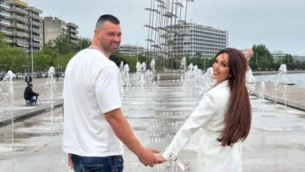 Глория и Добри не криеха чувствата си.