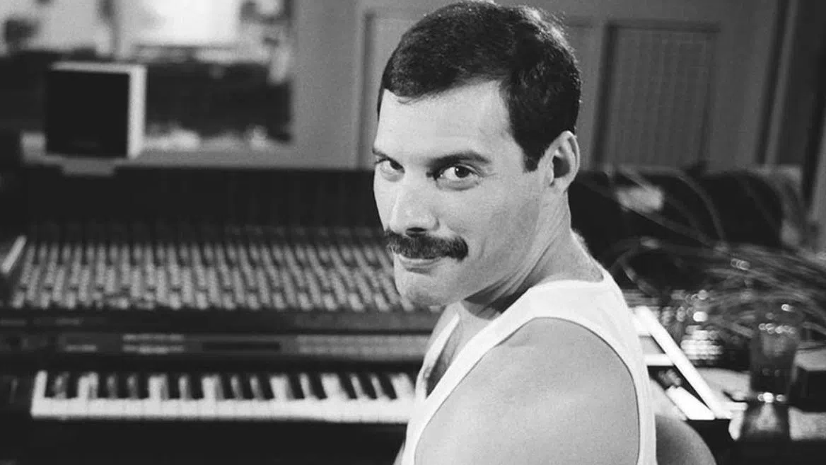 Фреди Меркюри
Credit: Peter-Roshler ©️Mercury Songs Ltd.