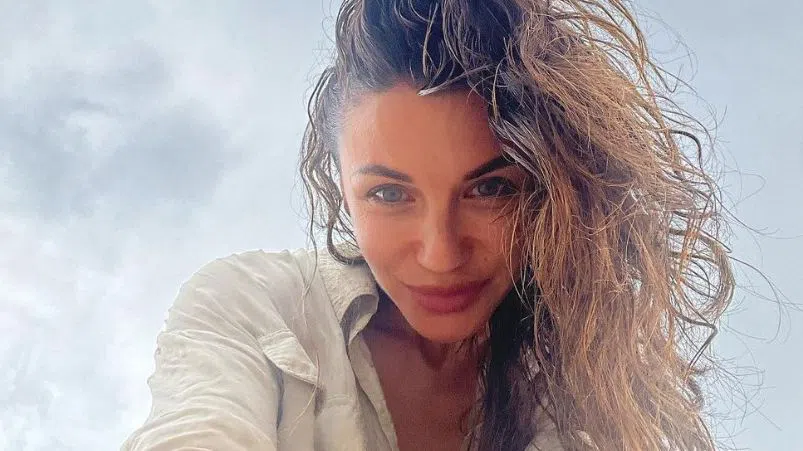 Диляна Попова дълго време беше сама.