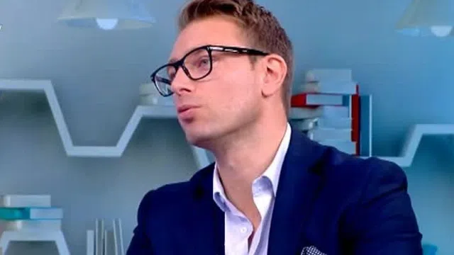 д-р Мартин Генов