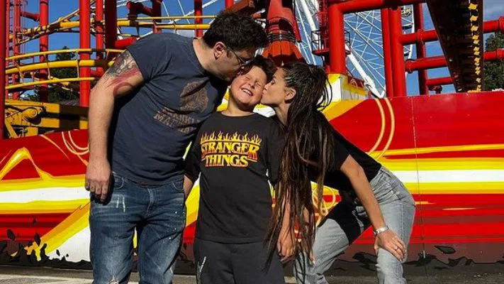 Диляна Попова и Асен Блатечки със сина им