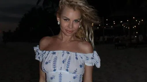 Галя е на почивка на райски остров