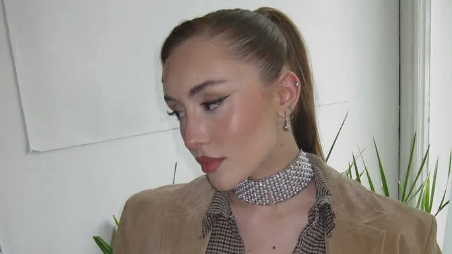 Дара Екимова повтори изцепката на Папи Ханс преди две години.