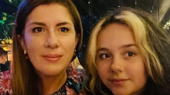 Жени Марчева е майка на две дъщери.