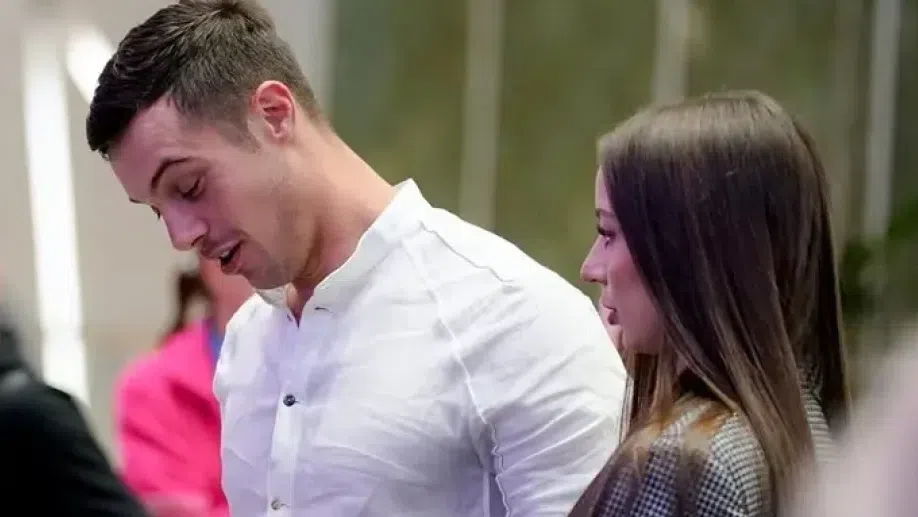 Филип Буков не остана дълго време сам.