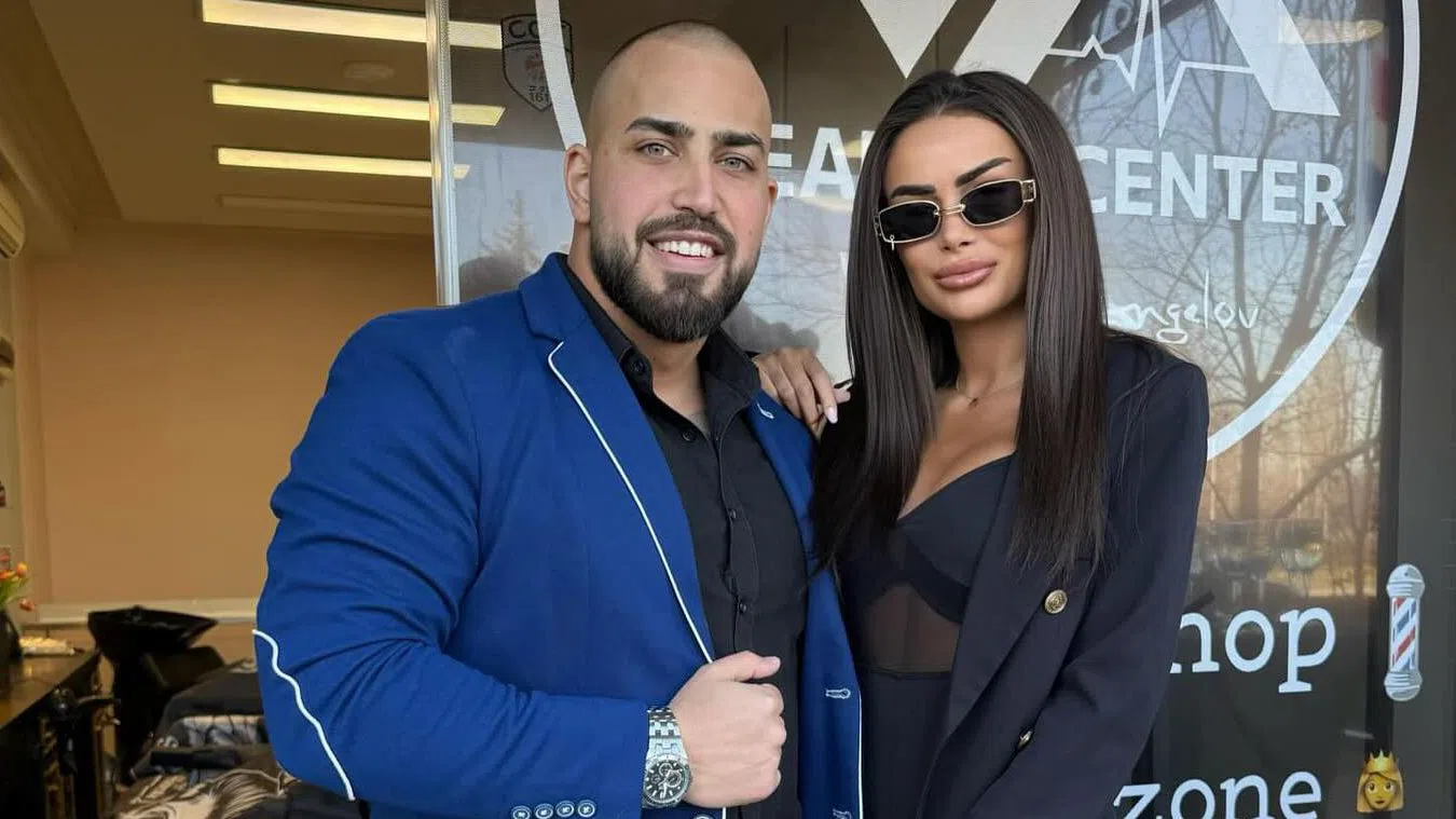 Виктор си намери двойничка на Беба - Габриела, която е кадър на много конкурси за красота.