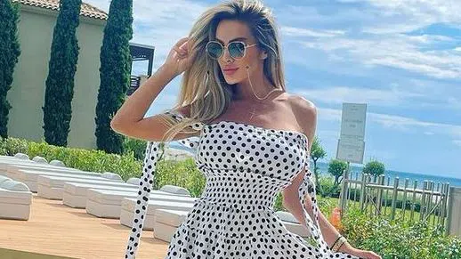 Златка отговаряше на въпроси предимно за бебето.