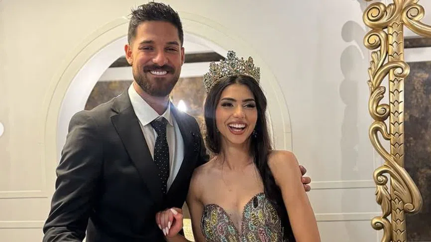 Емрах се показа с 15-годишната Айлан.