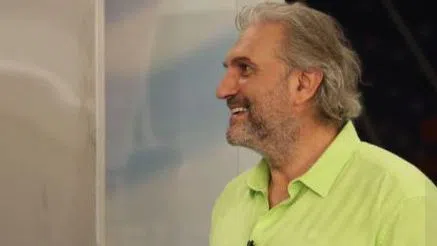 Юлиан Константинов е тънко обиден.