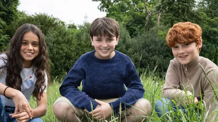 Триото за главните роли в новия „Хари Потър“: Арабела Стантън (Хърмаяни), Доминик Маклафлин (Хари) и Аластър Стаут (Рон)