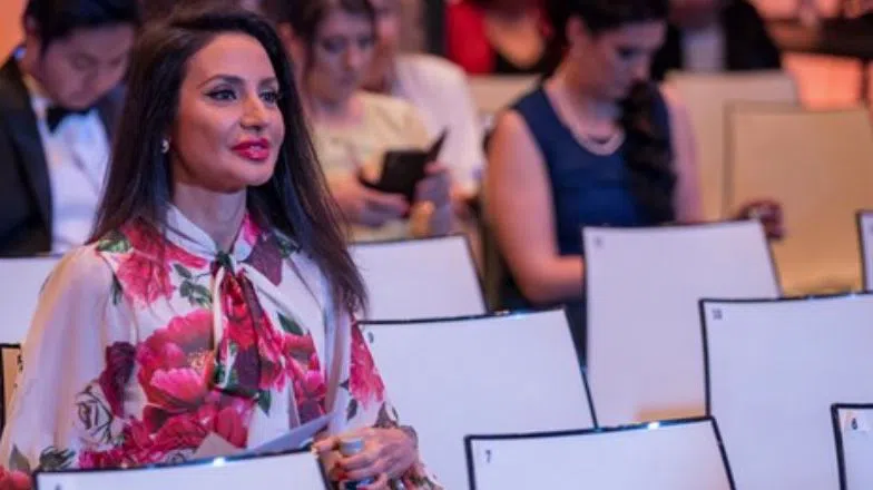 Наталия Гуркова се появи с тъмнокож мъж, но отказа да се снима с него пред медиите.